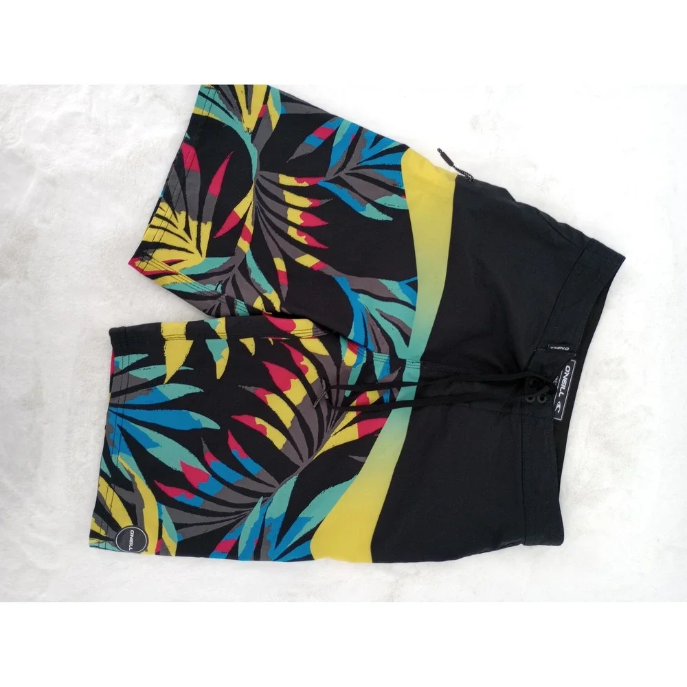 O'Neill Hyperfreak Board Shorts Boys Size 26 Black Tropical Print‎ Swim Trunks